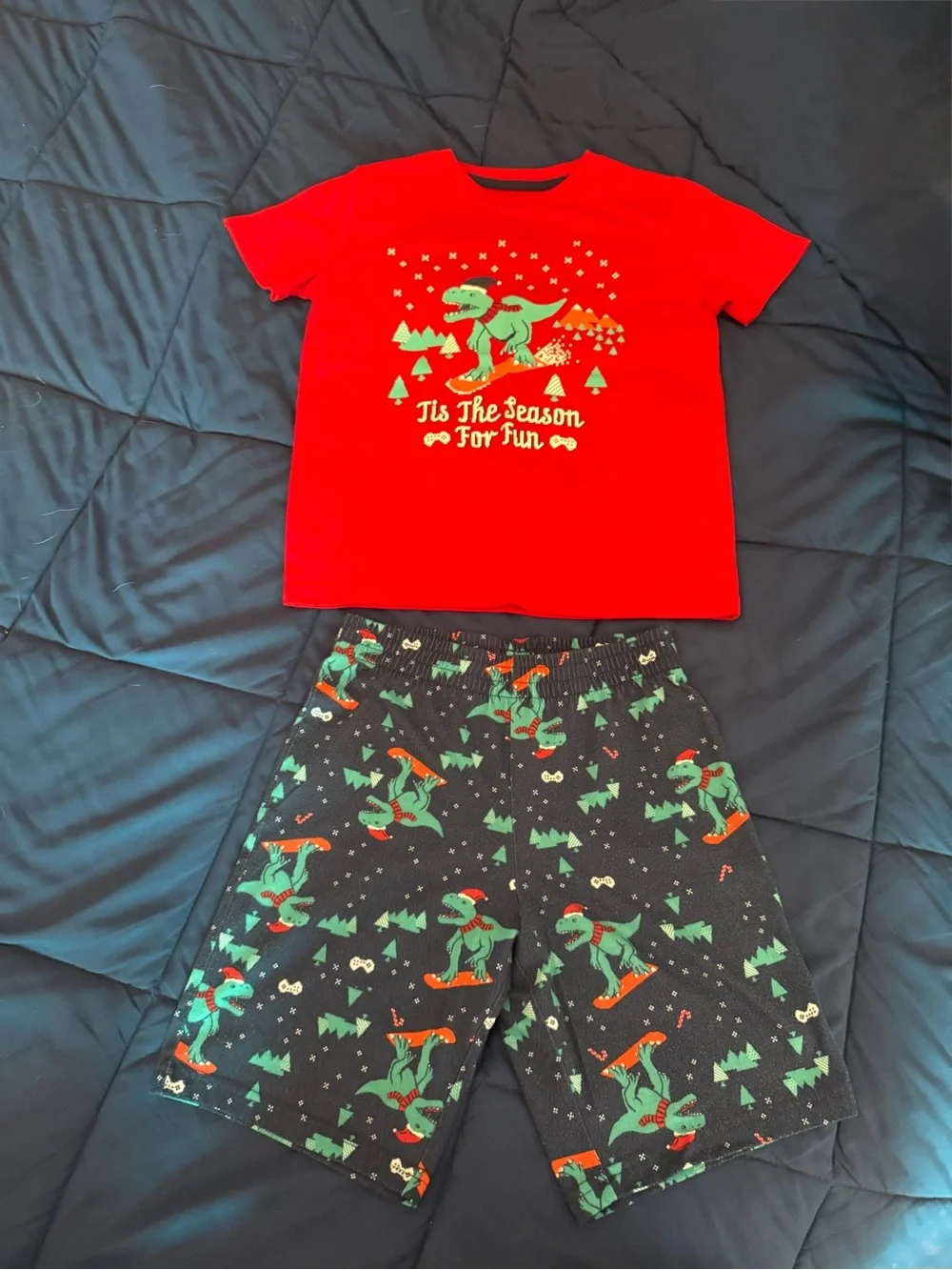 Cat & Jack Kids Red Dinosaur Holiday Pajama Set